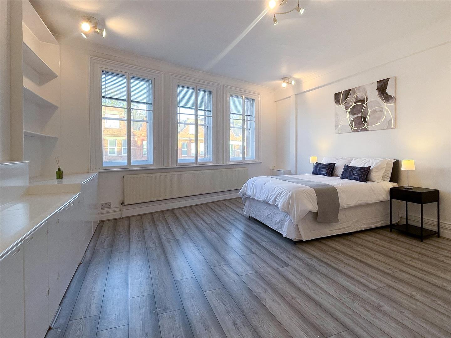 3 bed property in Finchley Road, London